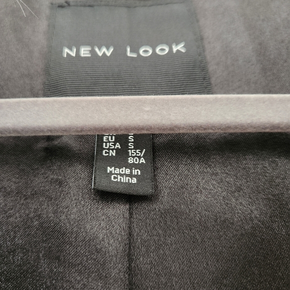 NEW LOOK FAUX FUR COAT SIZE S - Picture 10 of 14